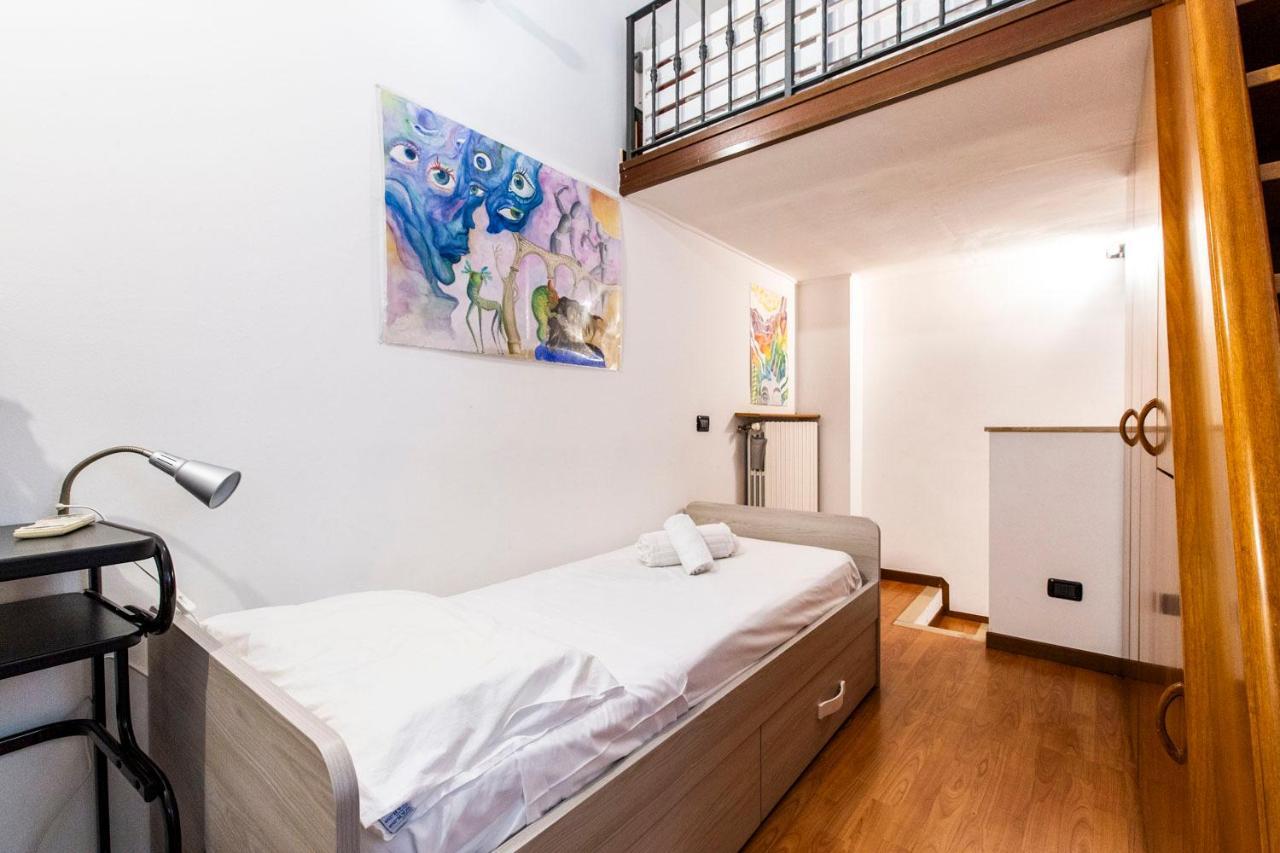 Extensive Terrace Navigli Toy Artistic Apartment Milano Dış mekan fotoğraf
