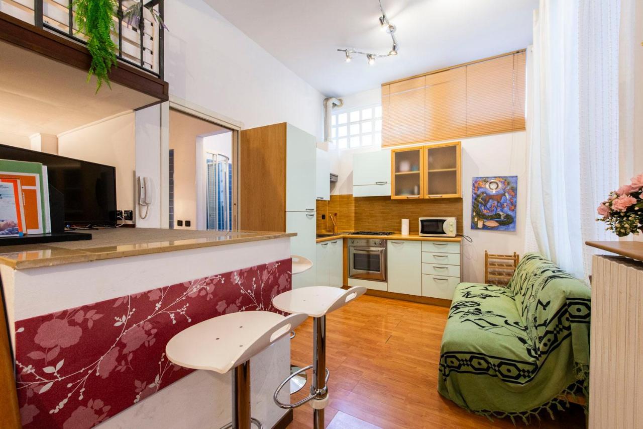 Extensive Terrace Navigli Toy Artistic Apartment Milano Dış mekan fotoğraf